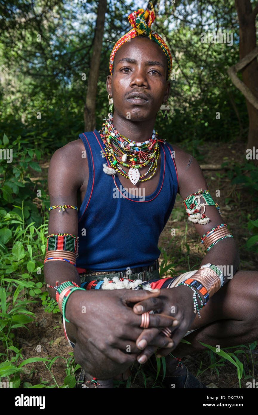 The men who completed their bull jumping ceremony withing the last few weeks are known as Maza. They are the ones in charge of whipping the women. Hamer tribe, Omo valley, Ethiopia Stock Photo