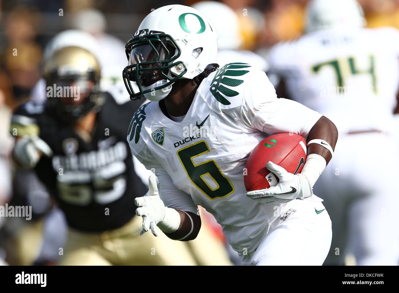 Oct. 22, 2011 - Boulder, Colorado, United States - Oregon Ducks running  back De'Anthony Thomas (6) during the first half against the Colorado  Buffaloes. The Colorado Buffaloes hosted the #10 ranked Oregon