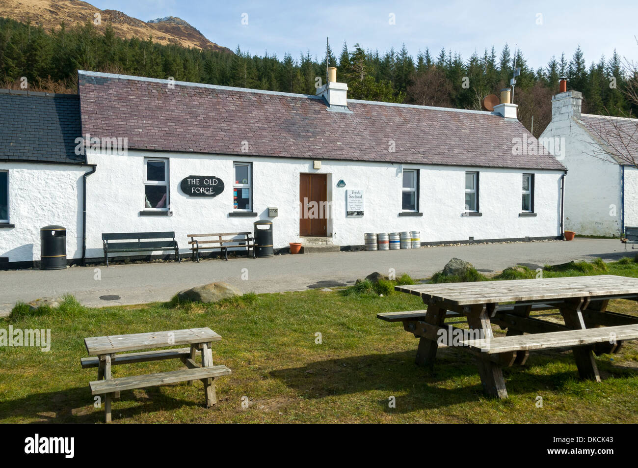 The old pub scotland hires stock photography and images Alamy