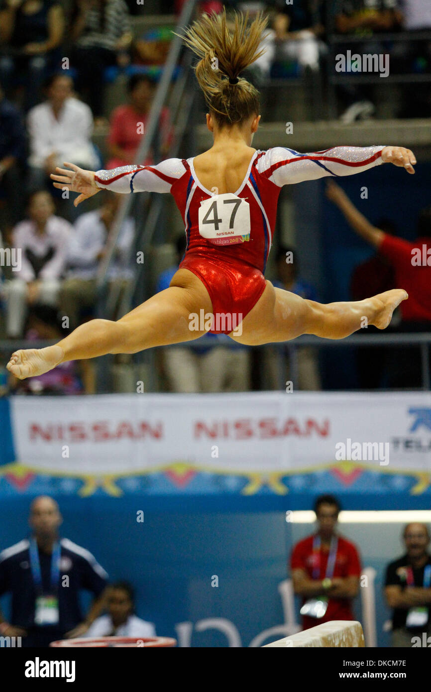 Shawn johnson gymnast hires stock photography and images Alamy