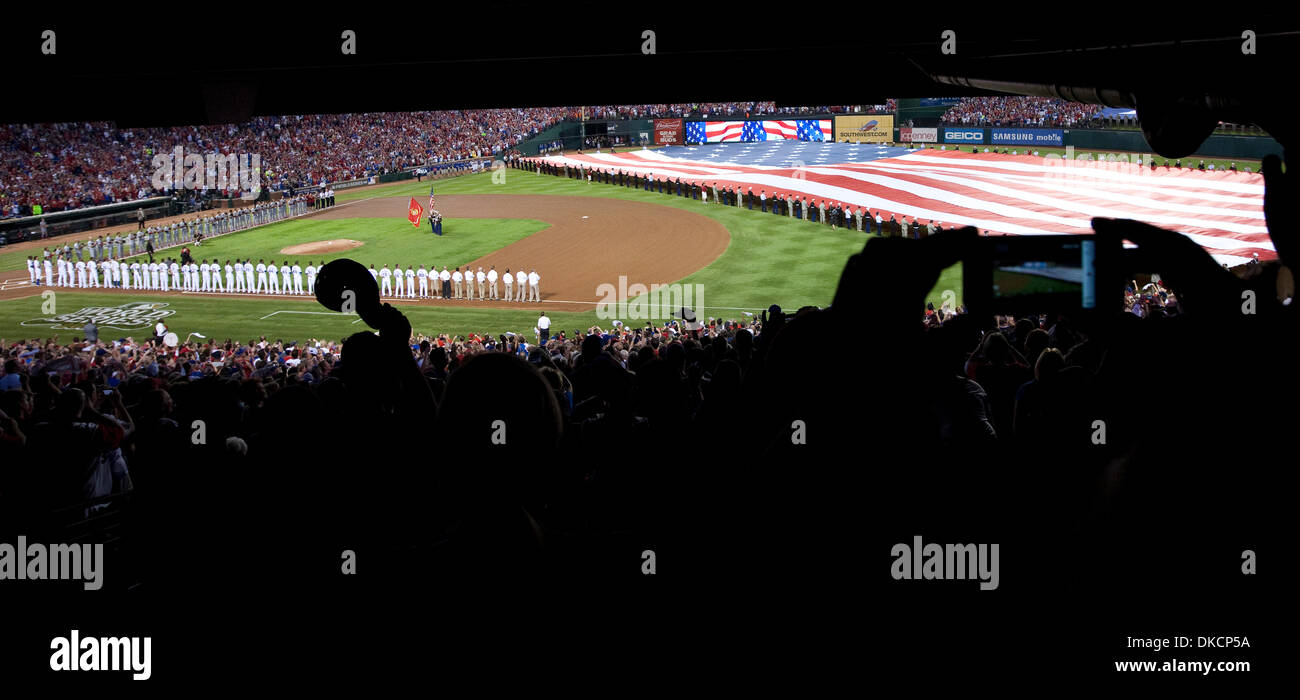 Texas Rangers Stand Rangers fans in the stand hi-res stock photography and images - Alamy