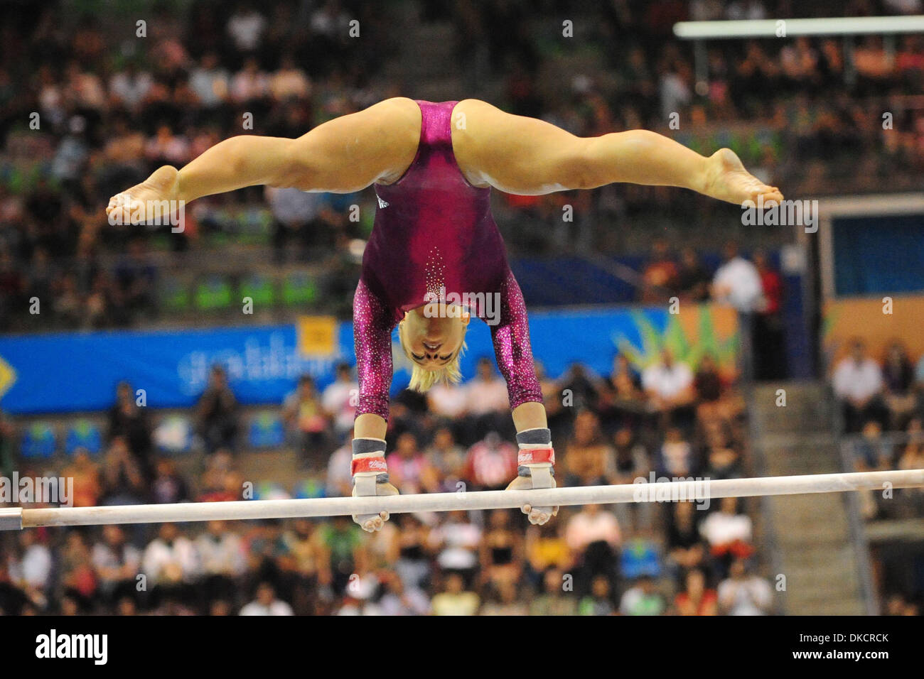 Shawn johnson bars hires stock photography and images Alamy