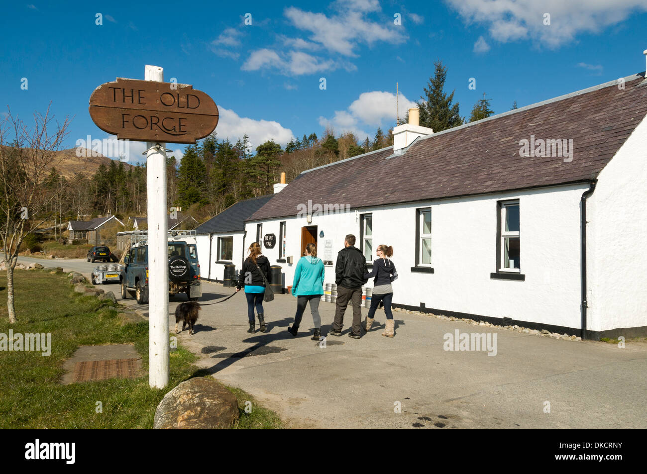 The old pub scotland hires stock photography and images Alamy