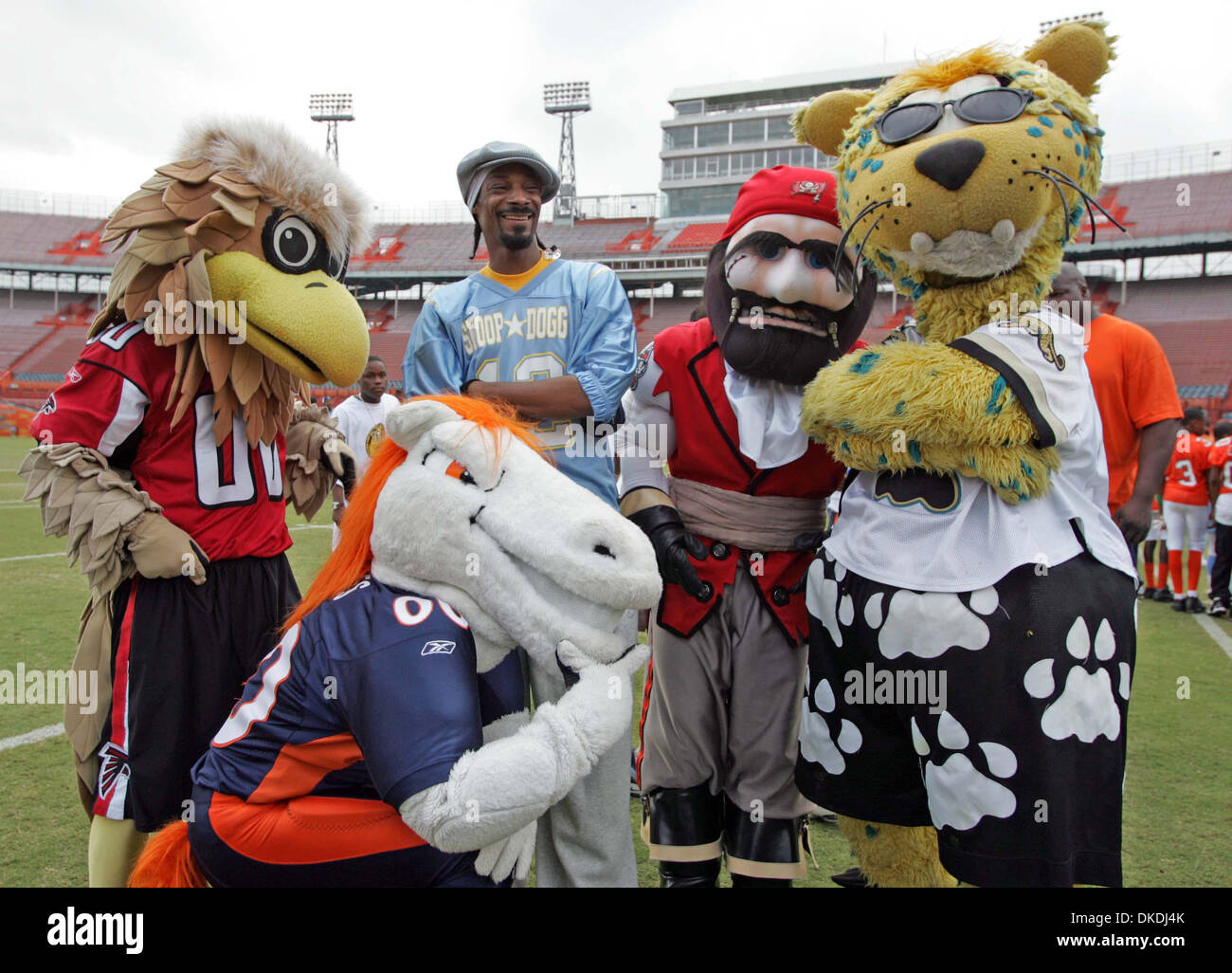 Mascots california hi-res stock photography and images - Alamy