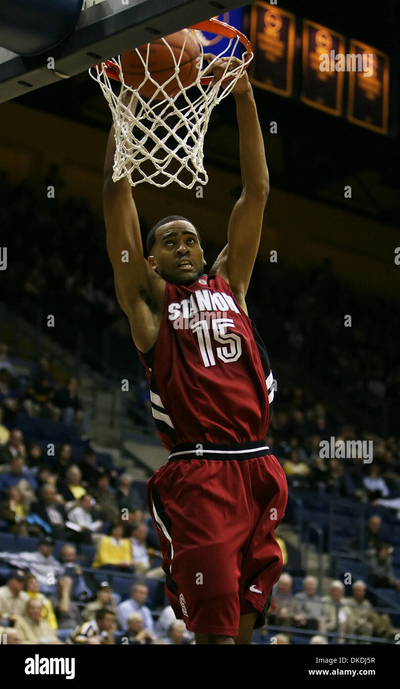 Feb 03, 2007 - Berkeley, CA, USA - Stanford Cardinal's LAWRENCE HILL, #15,  dunks the ball against the California Golden Bears in the 2nd half of their  game on Saturday, February 3,