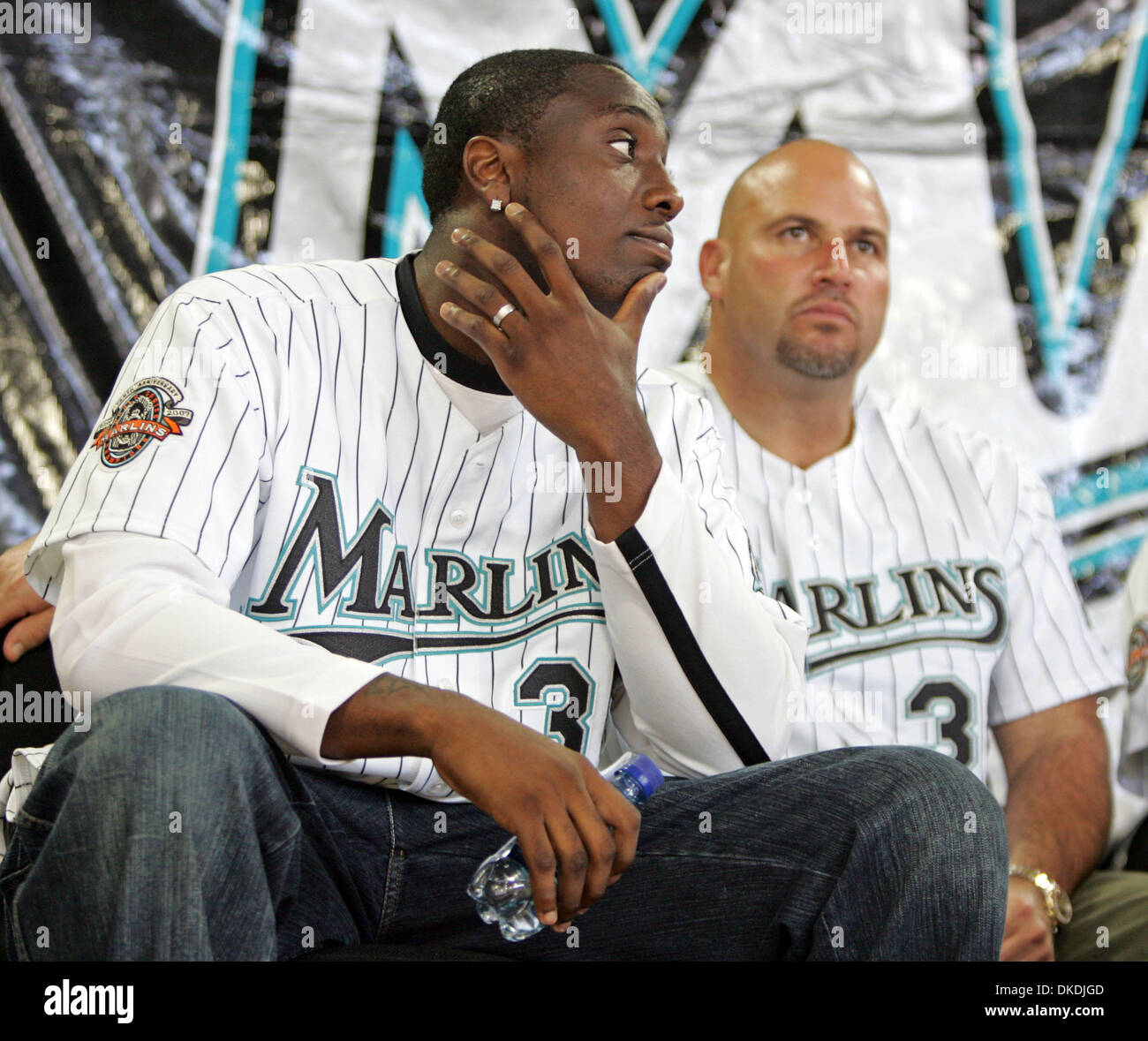 Miami marlins jersey hi-res stock photography and images - Alamy