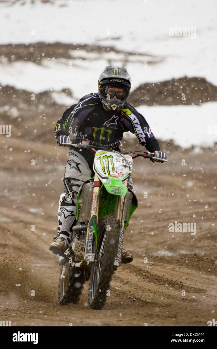 Feb 25, 2007 - Toes, WA, USA - RYAN CAPES, 25, Current World Record  distance MotoCross jumper (310'), attempts a second world record for  Distance Jumped with a Trick. Capes beat the