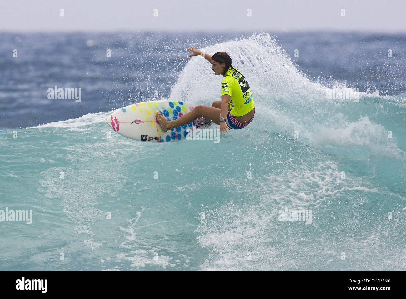 Sadie Robertson Surfing sadie-robertson-surfing
