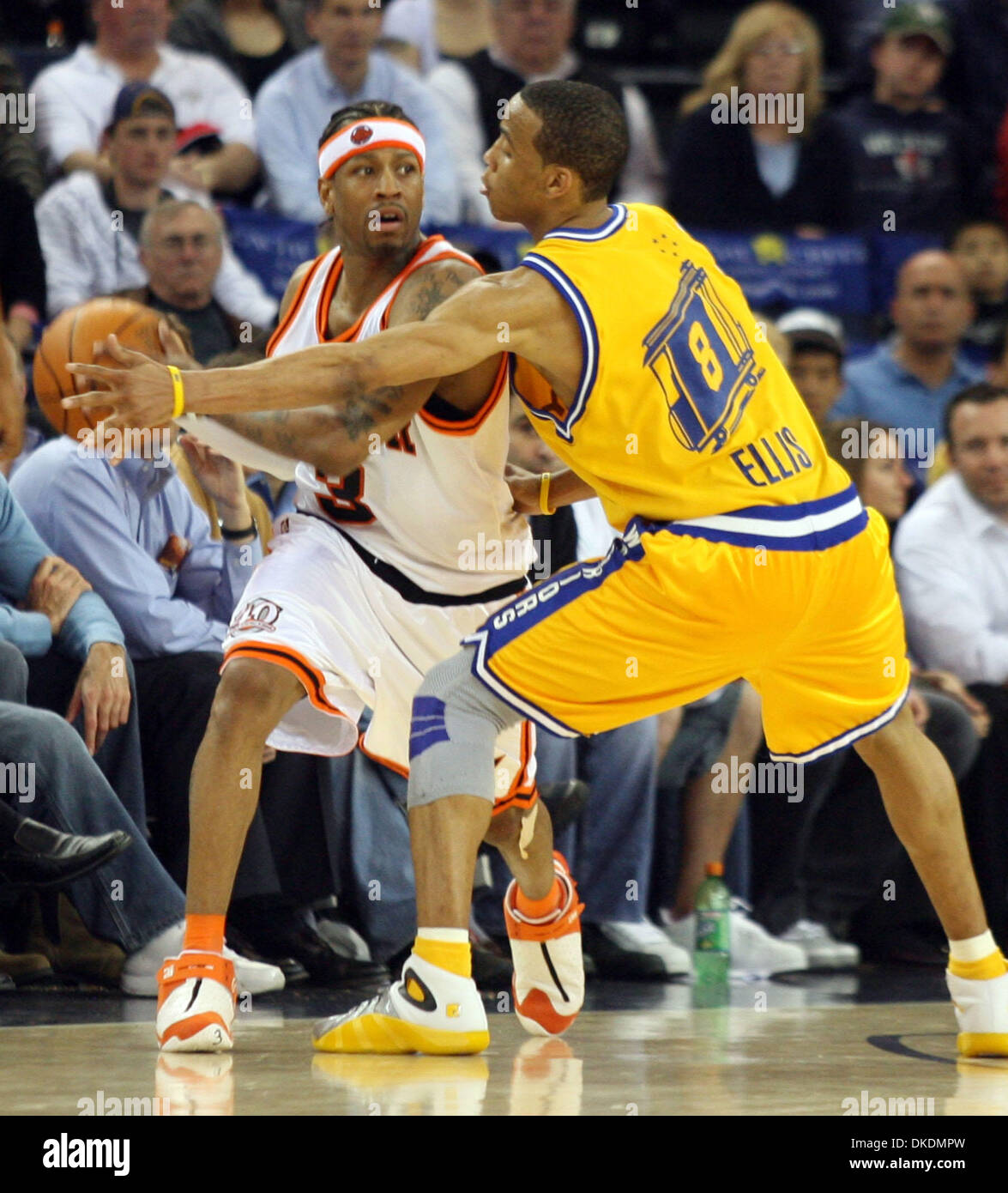 Mar 07, 2007 - Oakland, CA, USA - Denver Nuggets' ALLEN IVERSON, left, looks for an open man around Golden State Warriors defender MONTA ELLIS in the fourth quarter, Wednesday, March 7, 2007 in Oakland, Calif. The Warriors kept their slim playoff hopes alive with a 110-96 win.  (Credit Image: © D. Ross Cameron/Oakland Tribune/ZUMA Press) RESTRICTIONS: USA Tabloid RIGHTS OUT! Stock Photo