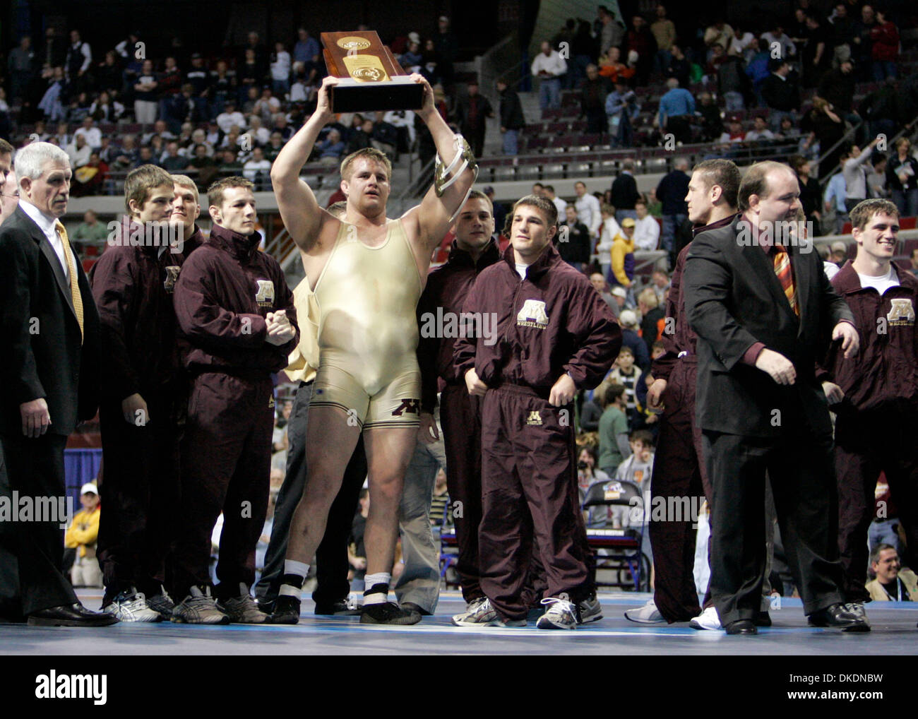 Ncaa division 1 wrestling championships hires stock photography and images Alamy