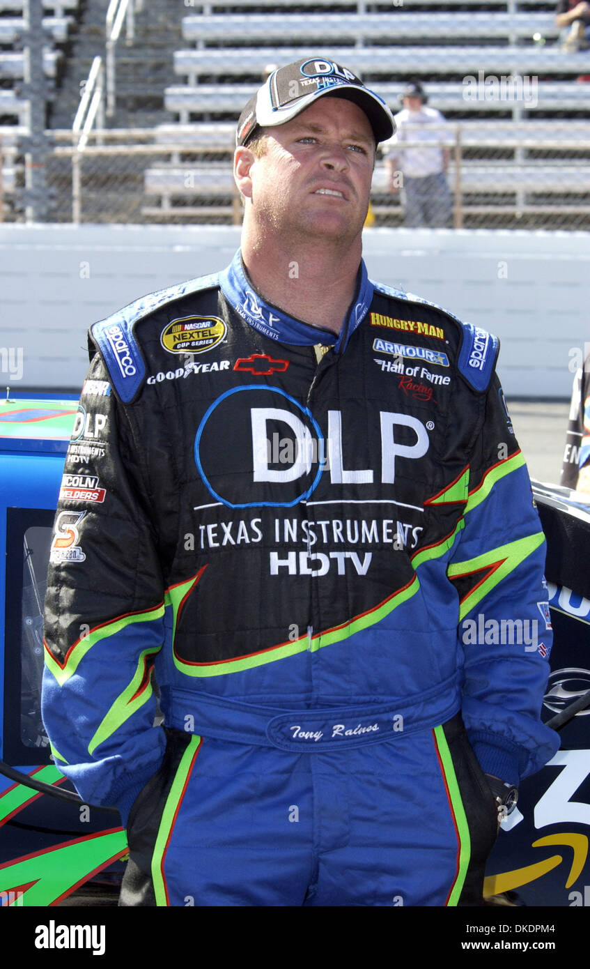Mar 30, 2007 - Martinsville, VA, USA - Nextel Cup Driver TONY RAINES driver of the DLP HDTV Chevrolet during qualifying for the Goody's Cool Orange 500 Nextel race that is taking place at the Martinsville Speedway.  (Credit Image: © Jason Moore/ZUMA Press) Stock Photo