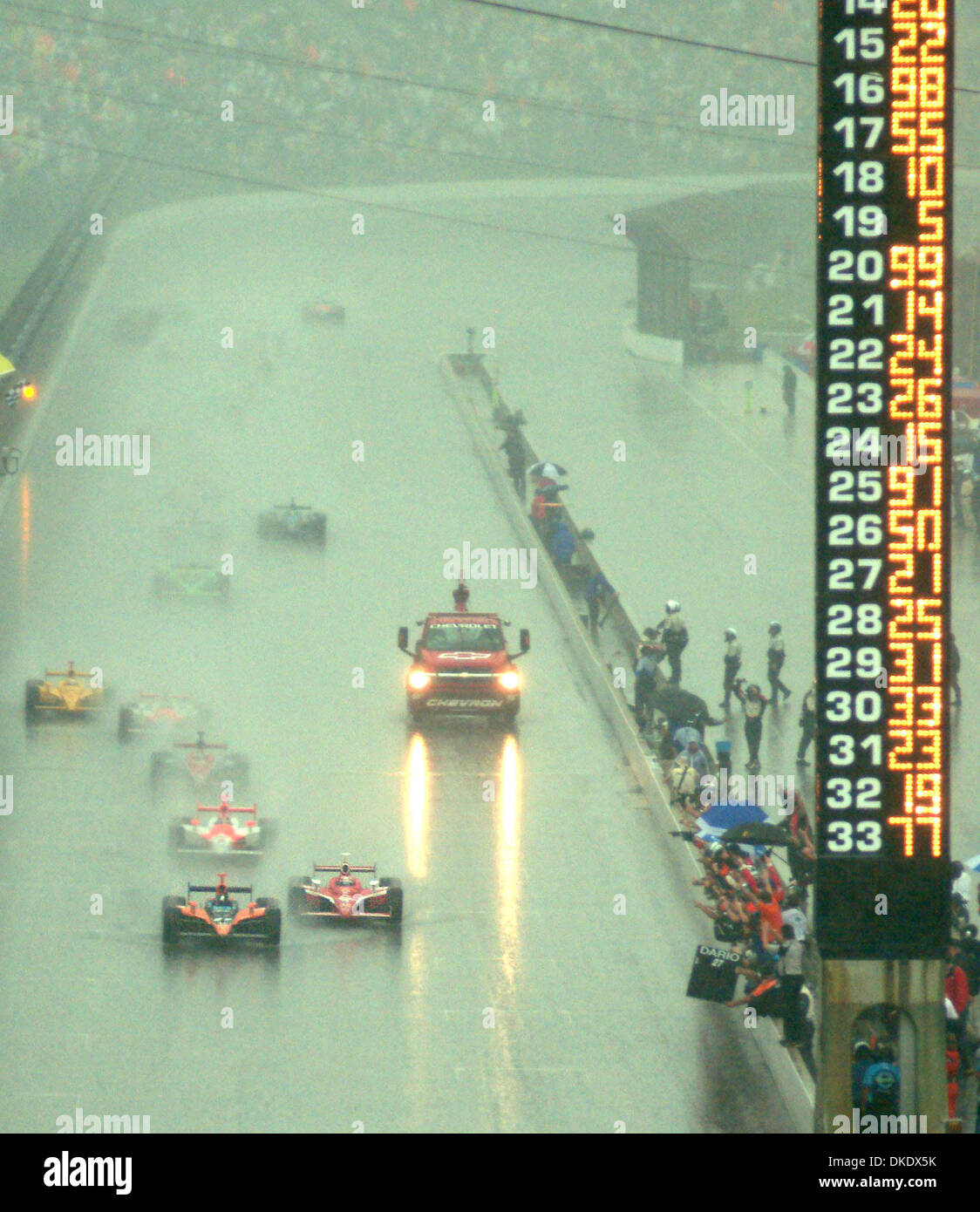 May 27, 2007 - Indianapolis, IA, USA - DARIO FRANCHITTI is seen in the lead as he crosses the finish line under a yellow flag and in a driving rain storm to take the victory at the Indianapolis 500.   (Credit Image: © Michael Williams/ZUMA Press) Stock Photo
