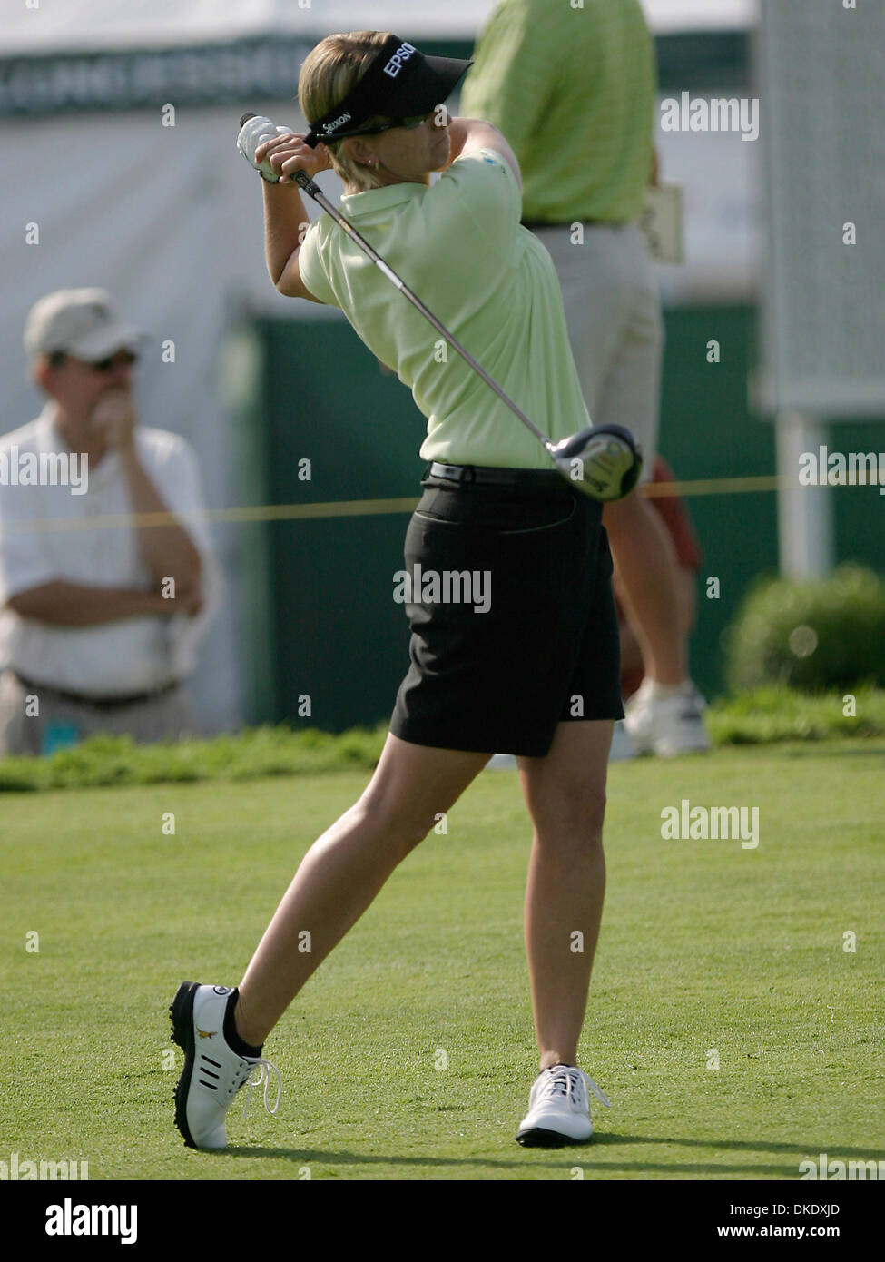 Jun 08, 2007 - Havre de Grace, Maryland, USA - Bulle Rock Golf Course:  KARRIE WEBB tees off at the first hole during the first round of the McDonalds LPGA Championship.  Webb finished the day at 4 under par and is currently tied for 4th after round 1.  (Credit Image: © James Berglie/ZUMA Press) Stock Photo