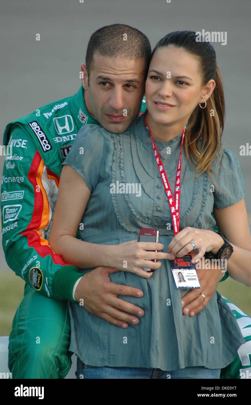 Tony Kanaan Wife: Discover the Woman Behind the Racing Legend
