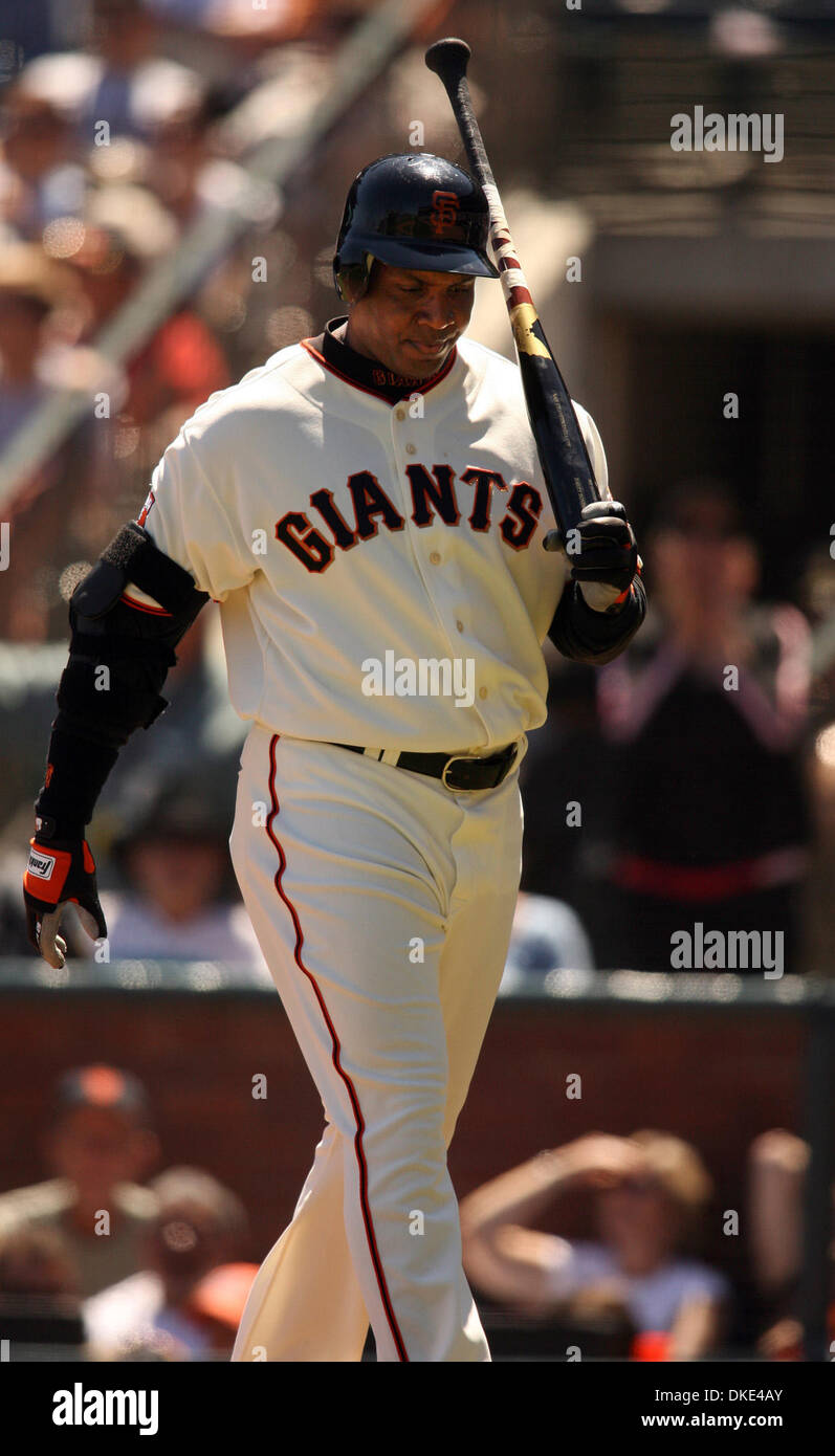 Barry Bonds Pittsburgh Pirates Editorial Photography - Image of giants,  hitter: 154294567
