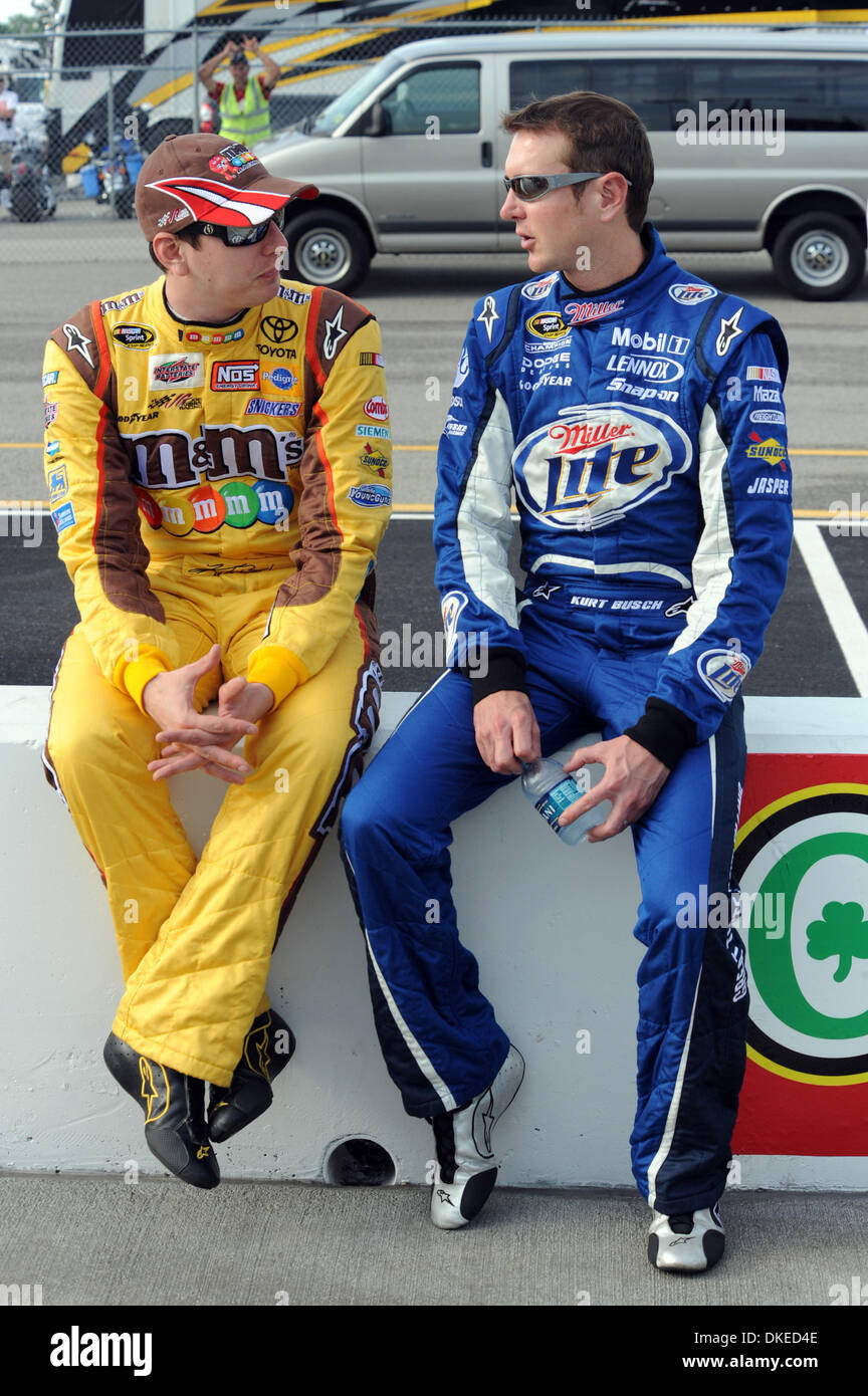 May 08, 2009 Darlington, South Carolina, USA KYLE BUSCH and KURT