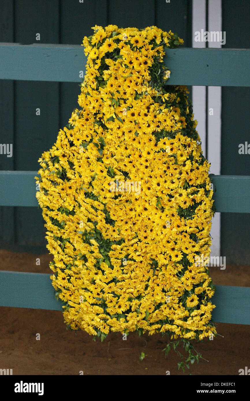 May 16, 2009 - Baltimore, Maryland, USA - The garland of black-eyed-susans worn by Preakness winner Rachel Alexandra, hangs outside of her stall following the race.  Rachel Alexandra is the fifth filly to win the middle jewel of the Triple Crown, the first since Nellie Morse in 1924. (Credit Image: © James Berglie/ZUMA Press) Stock Photo