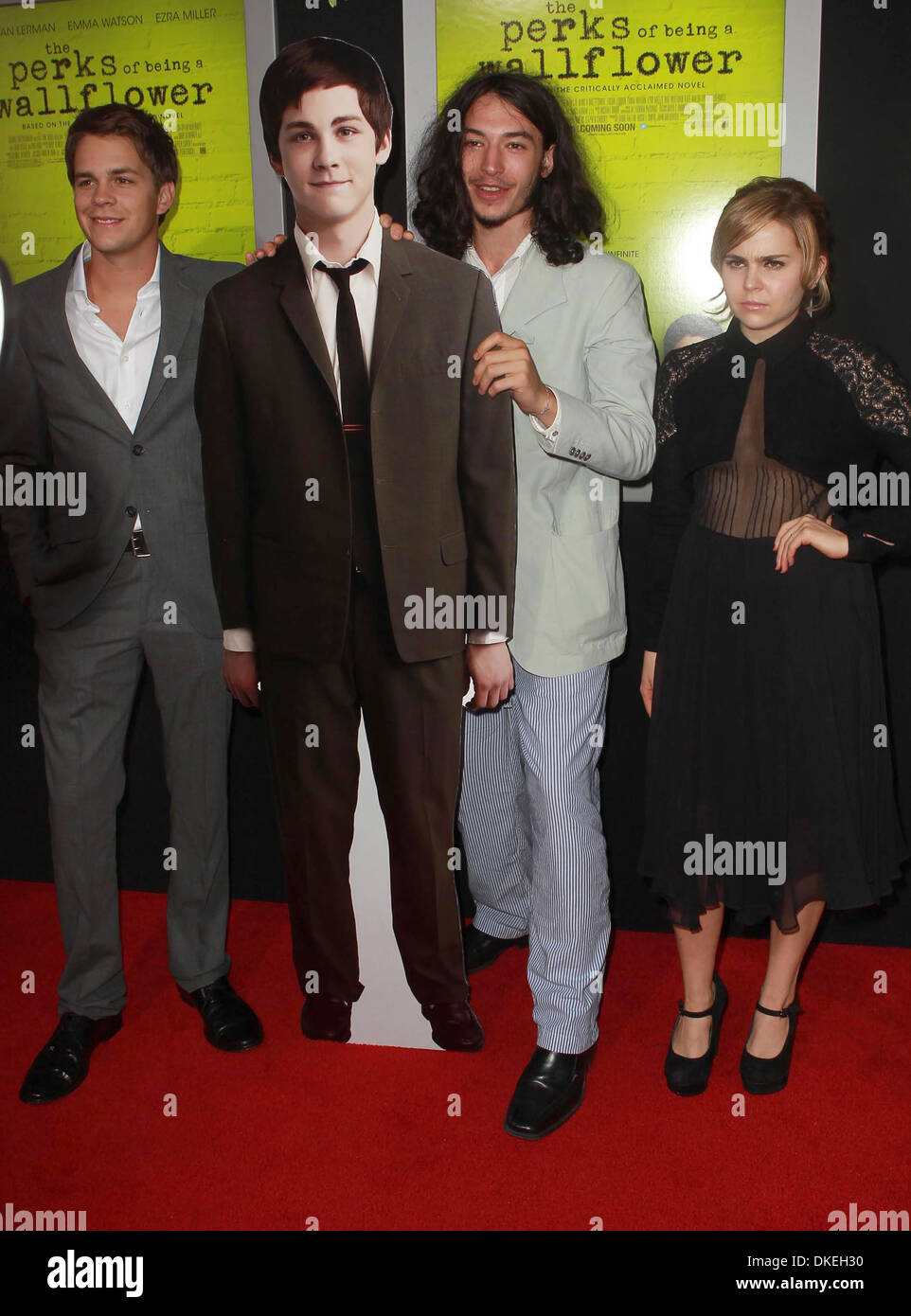 Johnny Simmons Ezra Miller Mae Whitman Los Angeles Premiere of &lsquo;The