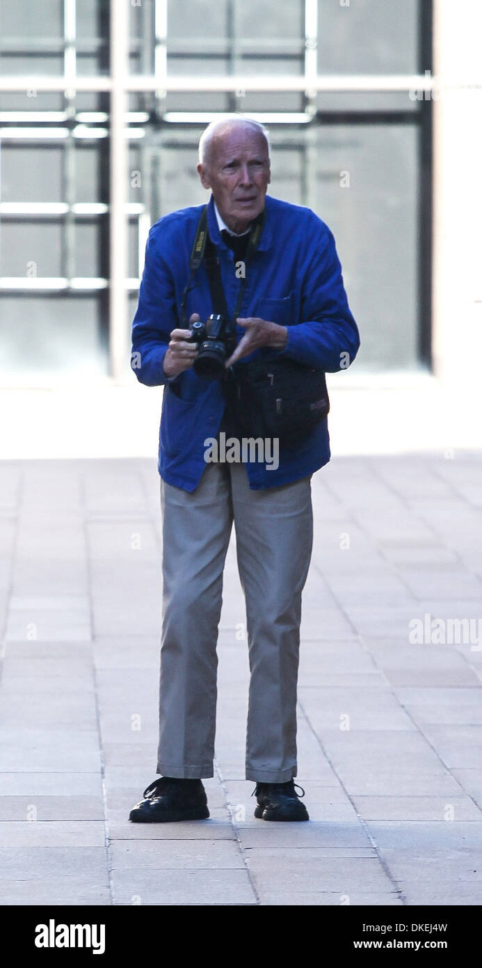 New York Times Photographer Bill Cunningham out and about during ...