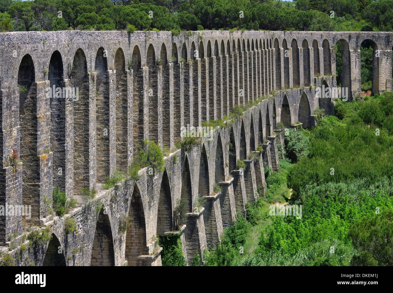 Tomar Aquaedukt Tomar aqueduct 14 Stock Photo Alamy