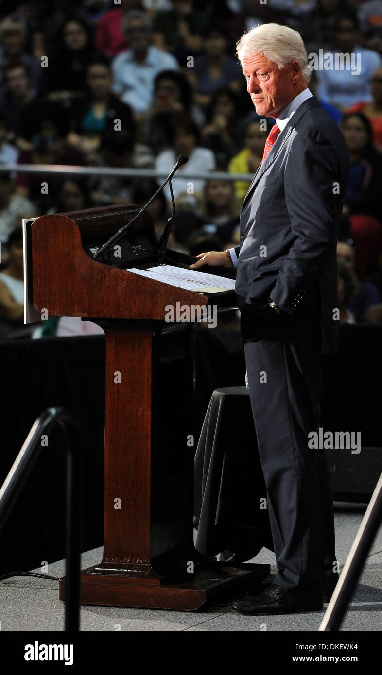 Former US president Bill Clinton speaks at Florida International ...