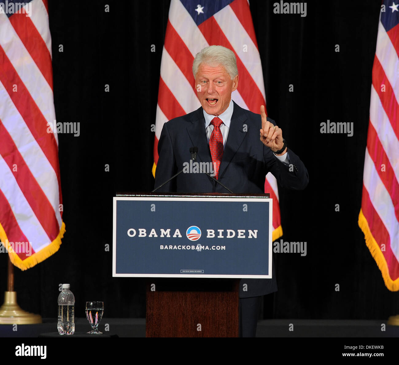 Former US president Bill Clinton speaks at Florida International ...