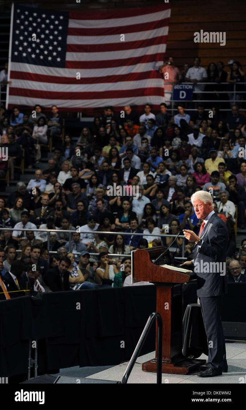 Former US president Bill Clinton speaks at Florida International ...