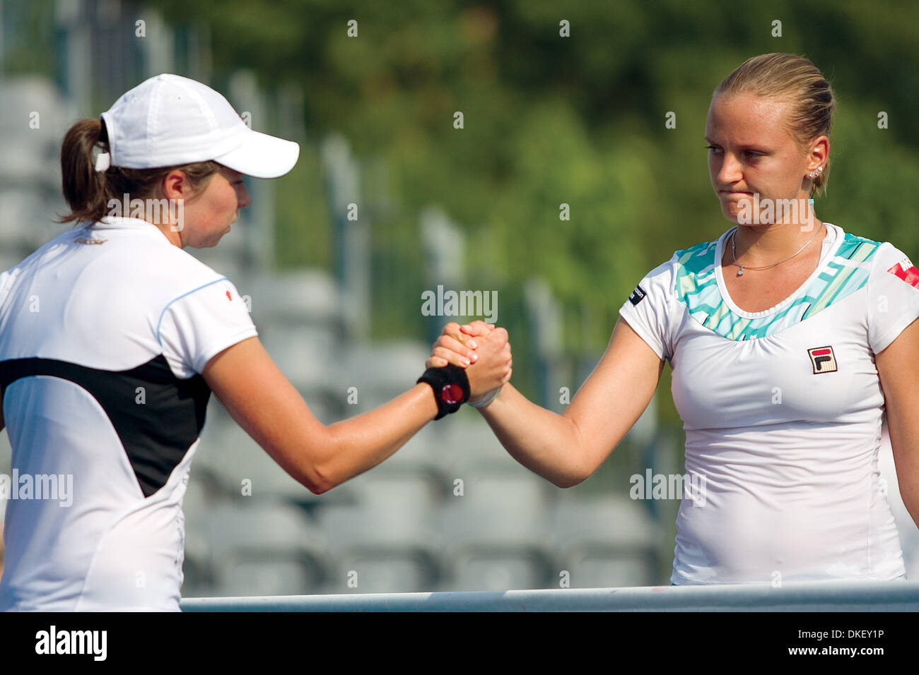17 August 2009:  Agnes Szavay of Hungary (right) and Valerie Tetreault of Canada shake hands after their match. Szavay battled to come out on top, winning  (Credit Image: © Southcreek Global/ZUMApress.com) Stock Photo