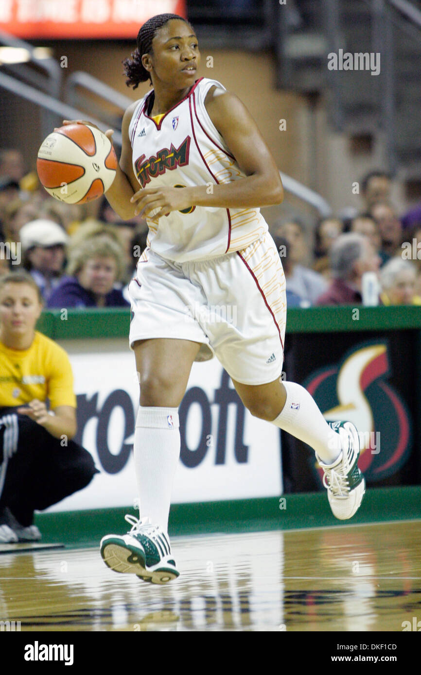 8 August 2009: Tanisha Wright (30) during the Seattle Storm 70-69 ...