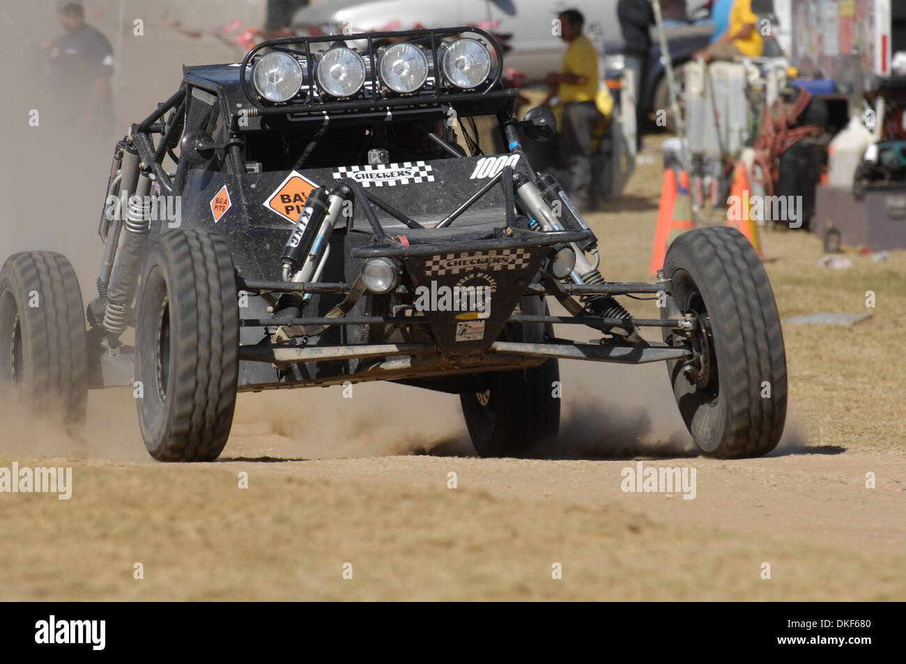 Jun 06, 2009 - Valle de la Trinidad, Baja Norte, Mexico - MIKE LAWRENCE, winner of Class 10 (Single- or two-seaters to 1650cc), races through the pits at mile 260 of the 41st Baja 500 race.  (Credit Image: © Stan Sholik/ZUMA Press) Stock Photo