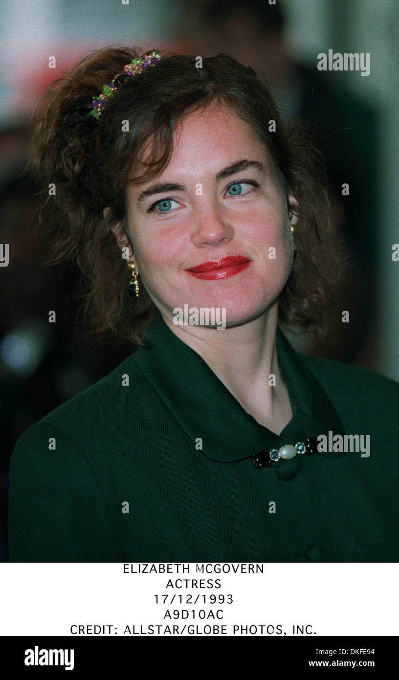 Elizabet MakGovern yalangoch