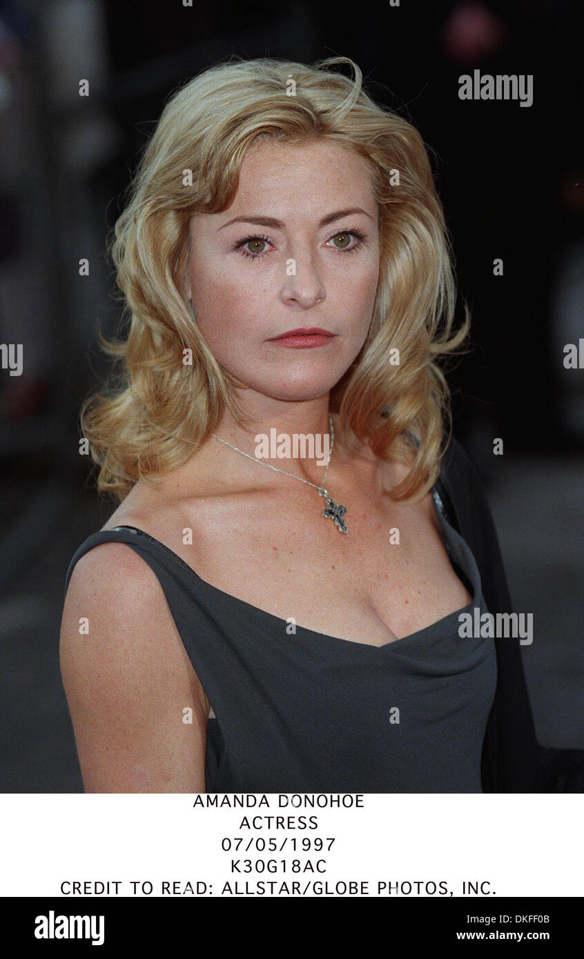 Amanda Donohoe Stock Photos & Amanda Donohoe Stock Images Alamy