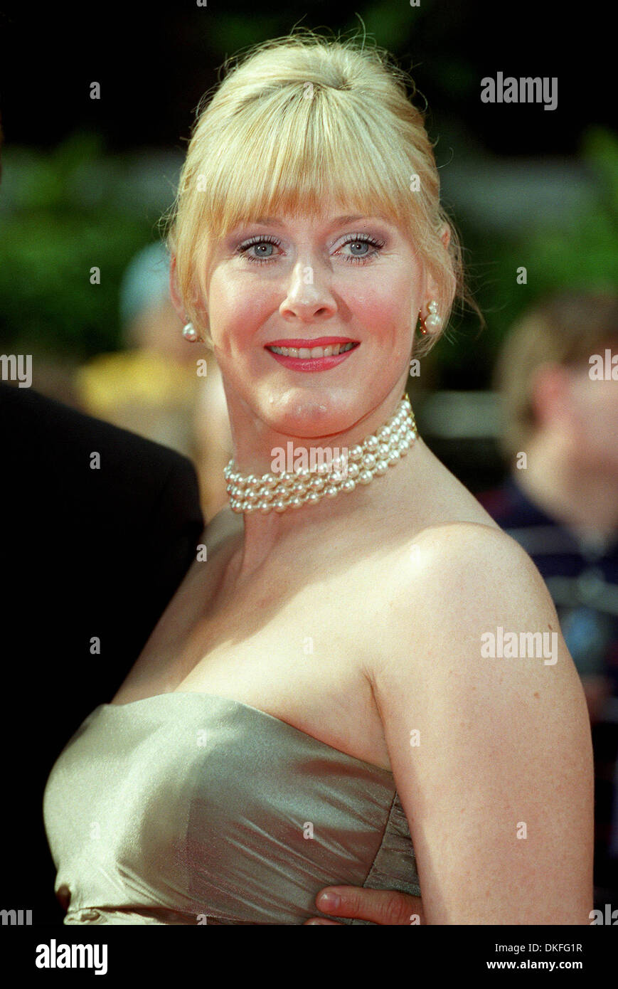 Sarah lancashire hi-res stock photography and images - Alamy
