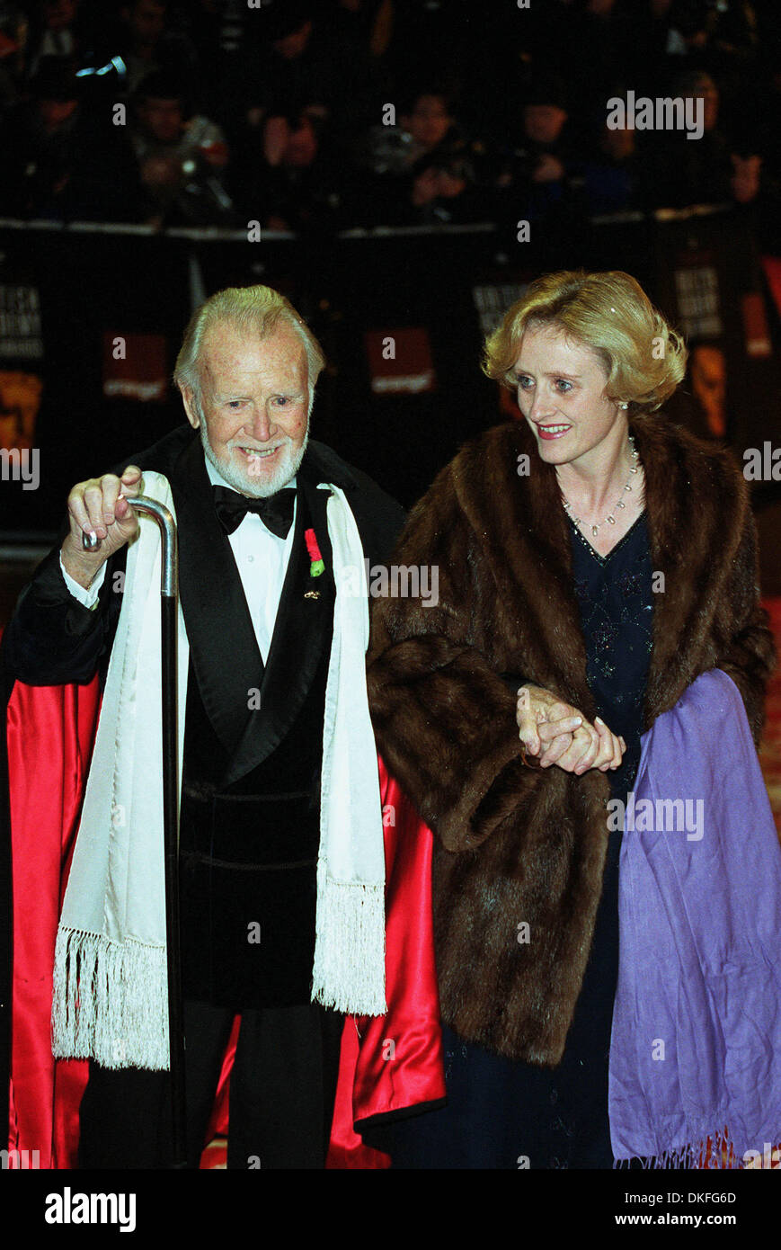 Sir john mills actor wife hires stock photography and images Alamy