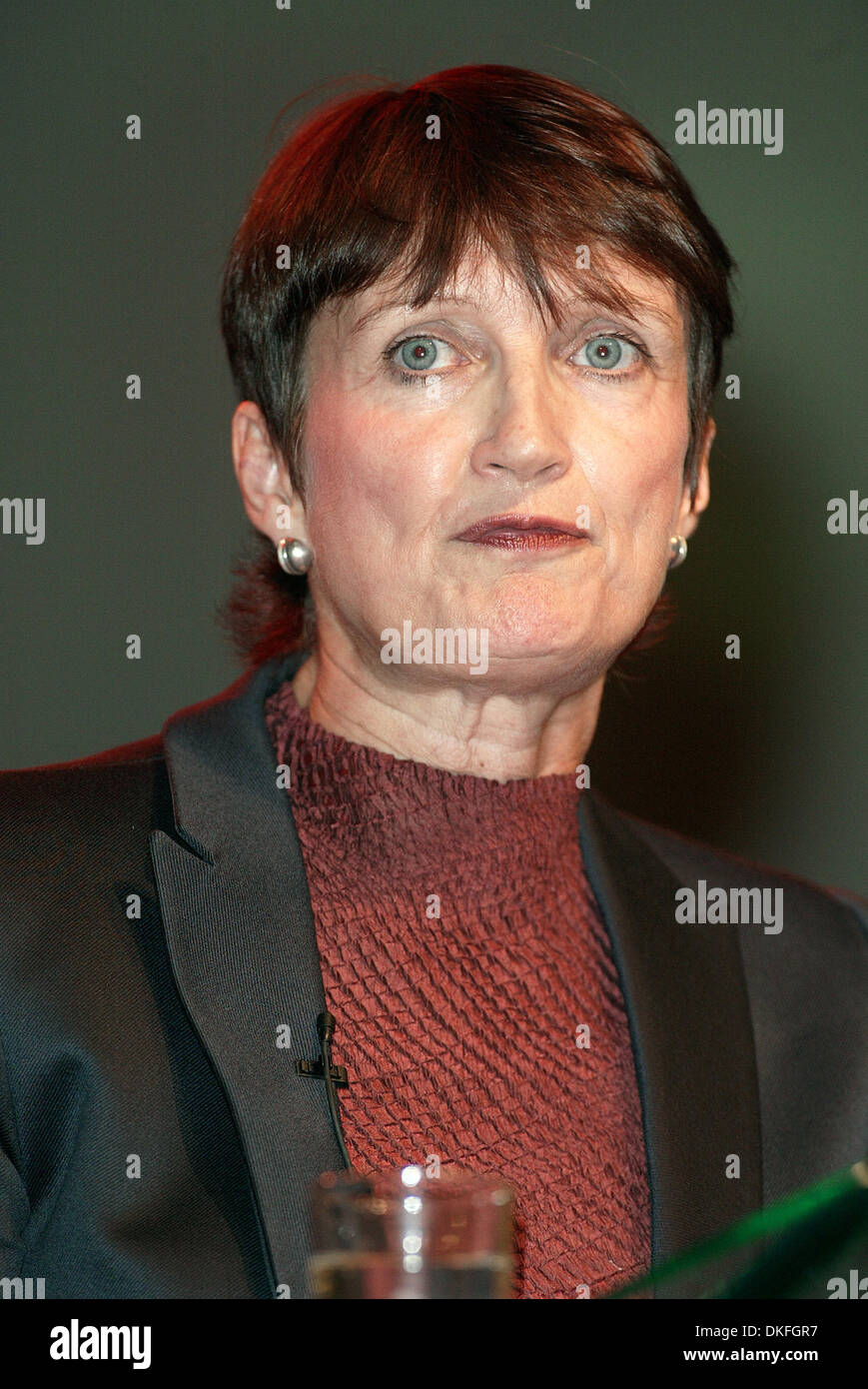 TESSA JOWELL MP.SEC. FOR SPORT & MEDIA.TLABOUR PARTY CONFERENCE 2002.LABOUR PARTY CONFERENCE 2002.03/10/2002.DI189.CREDIT: ALLSTAR/ Stock Photo