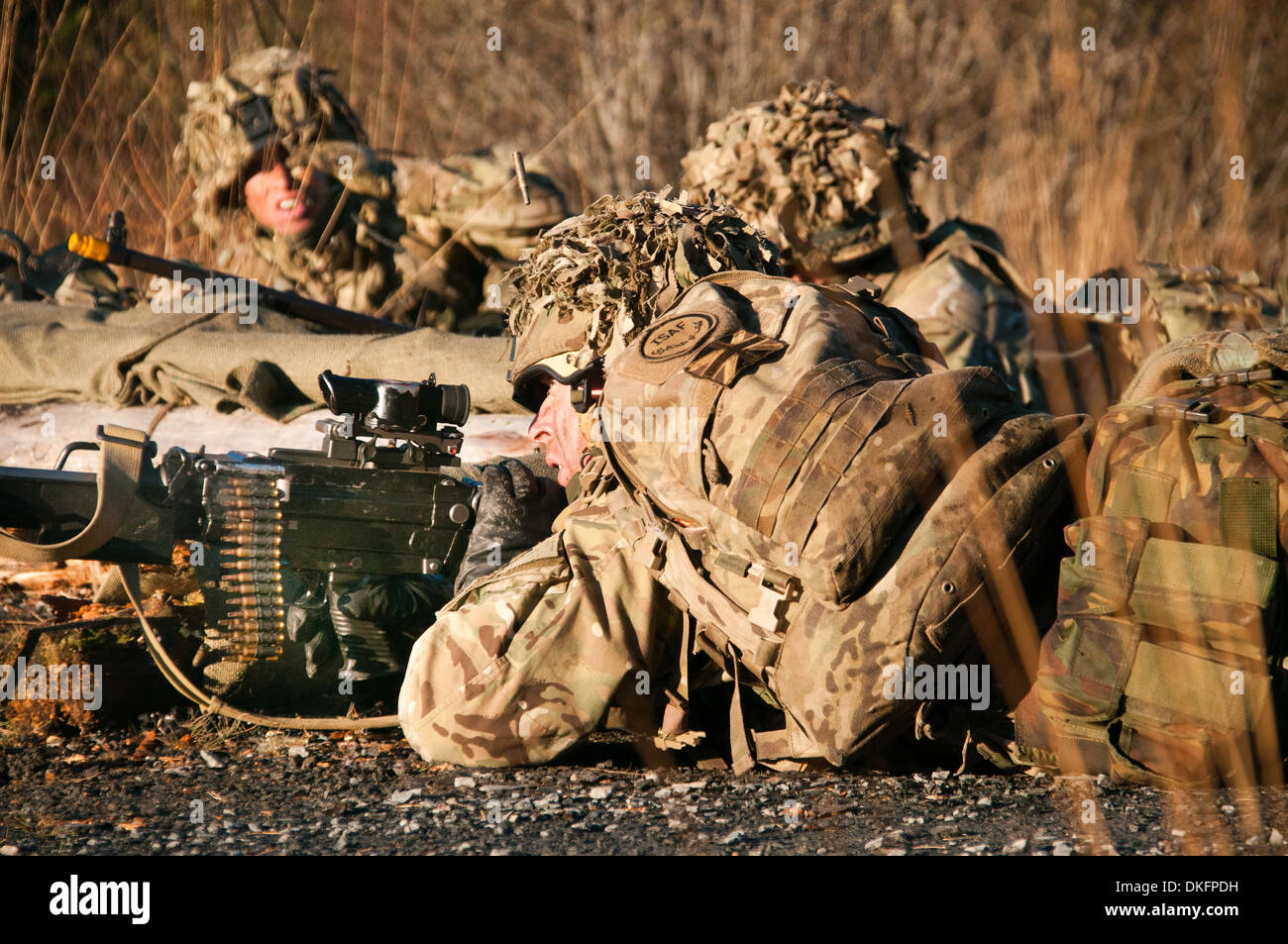 Soldiers from 3 Rifles on exercise Stock Photo