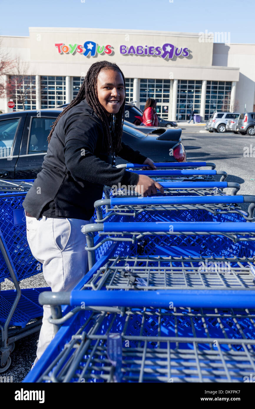 Shopping carts hires stock photography and images Alamy