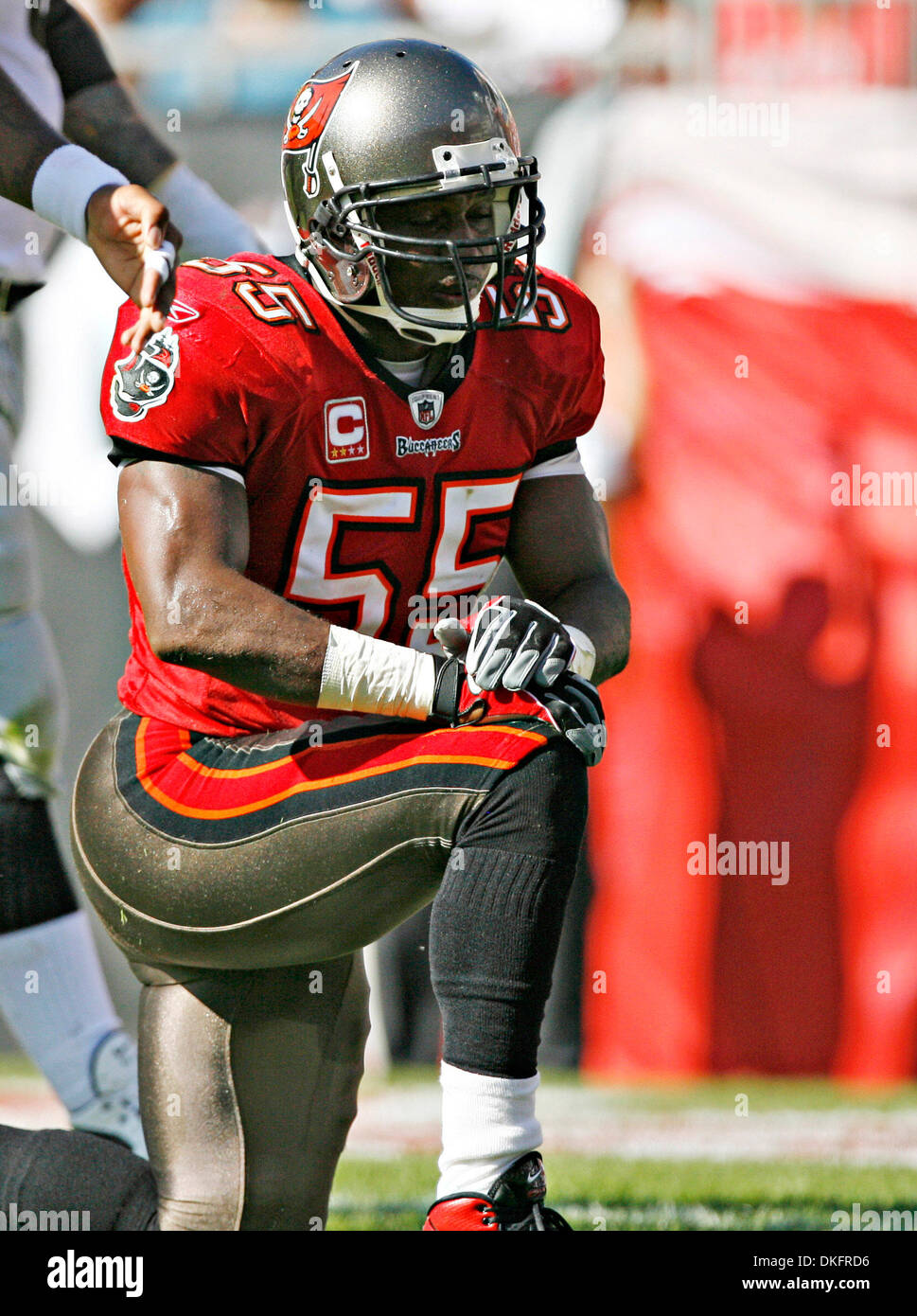 Derrick brooks buccaneers hires stock photography and images Alamy