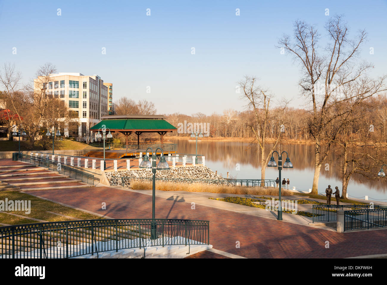 Columbia, Maryland, Howard County, planned city, opened 1967, centers on Lake Kittamaqundi Stock Photo