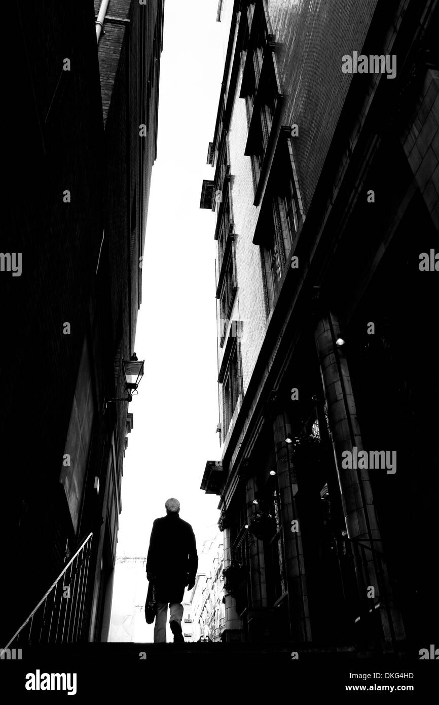 Alley silhouette Black and White Stock Photos & Images - Alamy