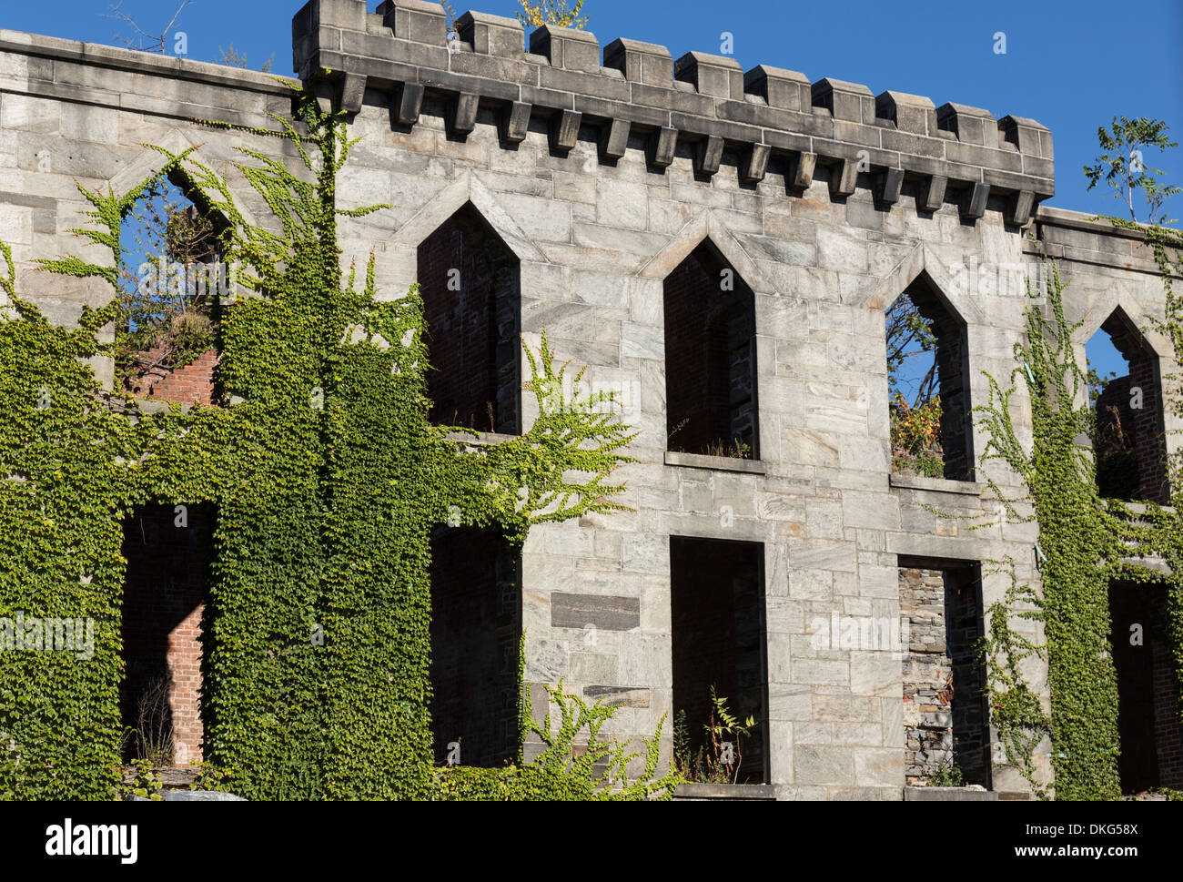 Abandoned buildings facade architecture hires stock photography and images Alamy