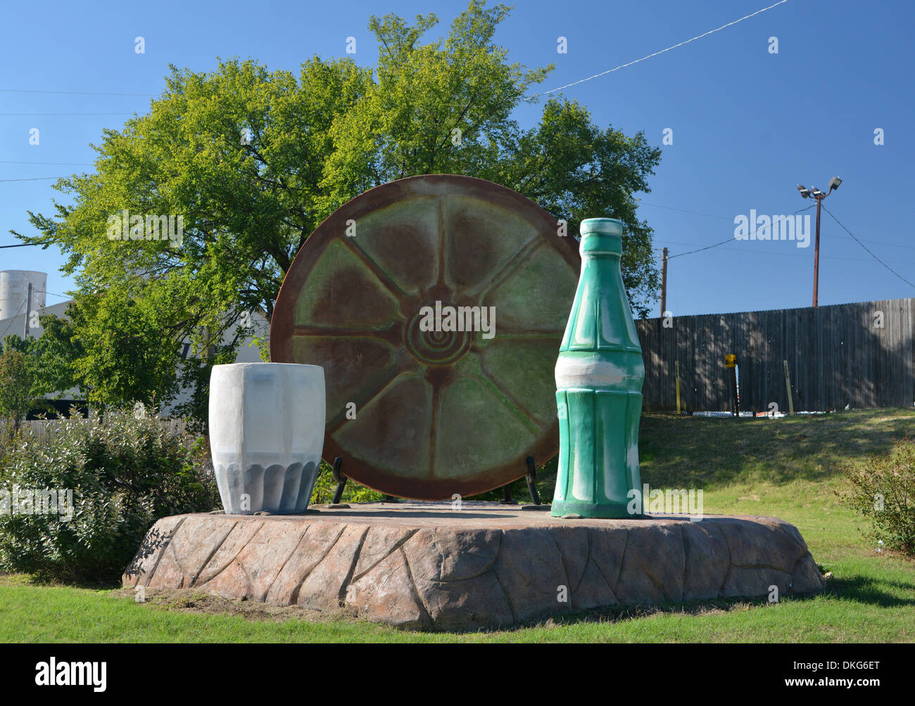 Route 66 giant big glass, plate and bottle statue at a road junction