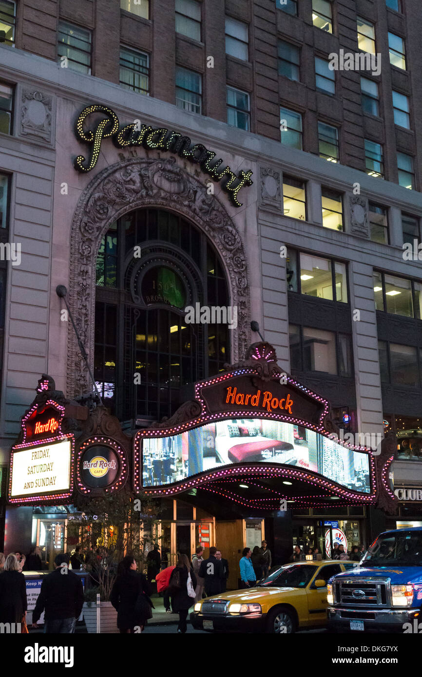 Times square lights hires stock photography and images Alamy