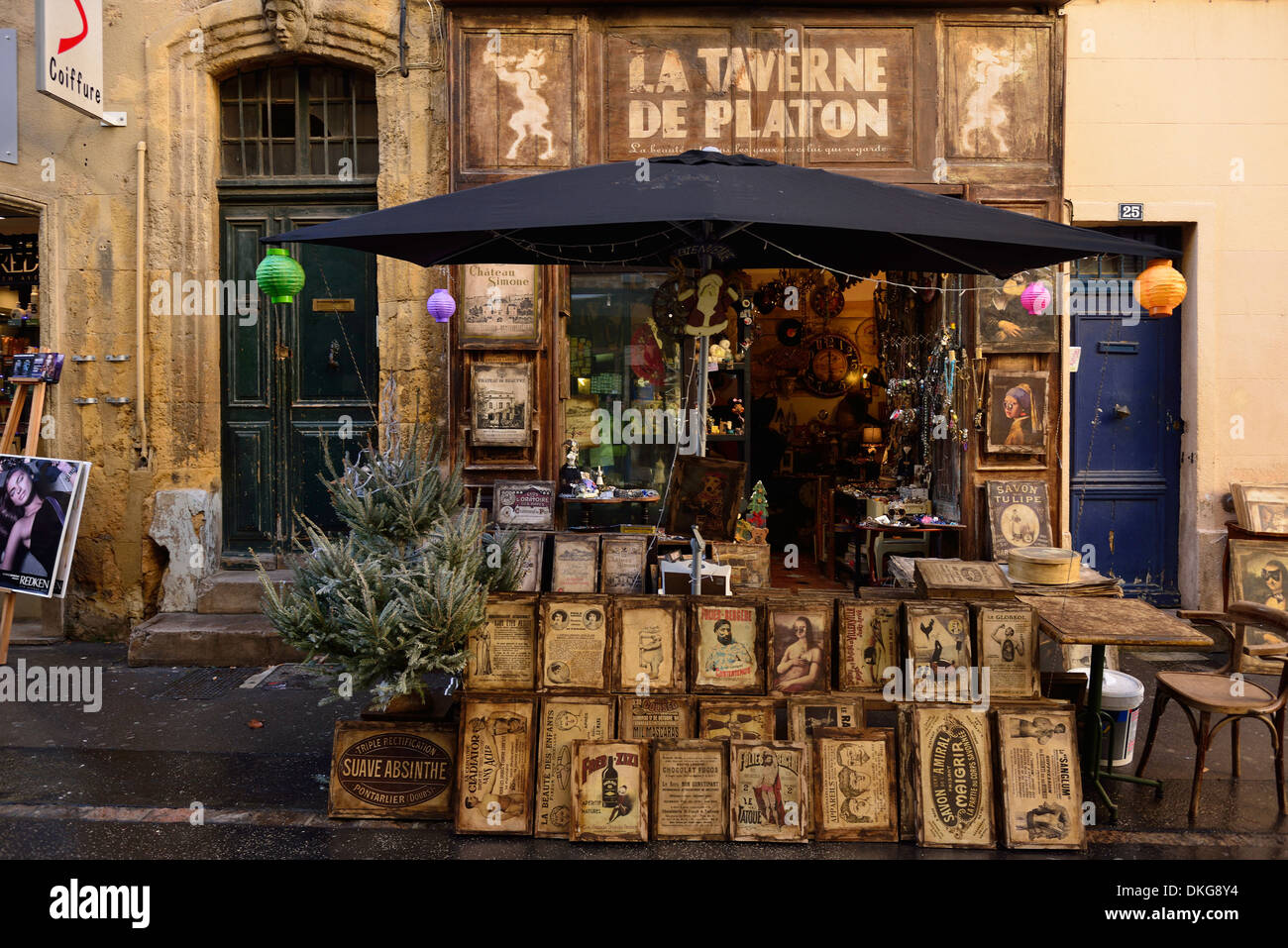 Antique shop 'La Taverne de Platon',  Rue des Tanneurs, Aix-en-Provence, Provence, France, Europe Stock Photo