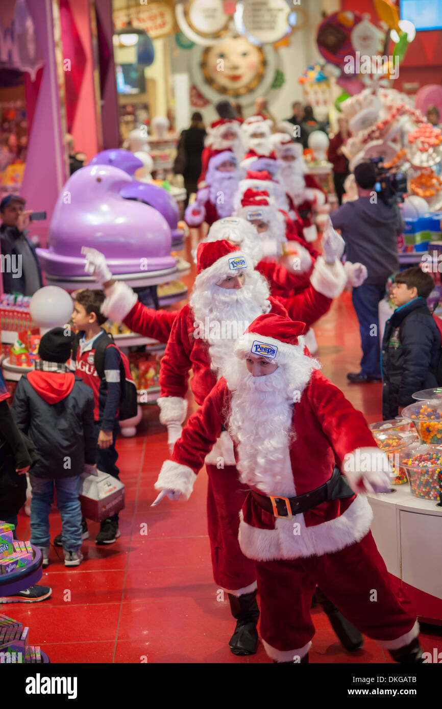 Fao schwarz outlet christmas