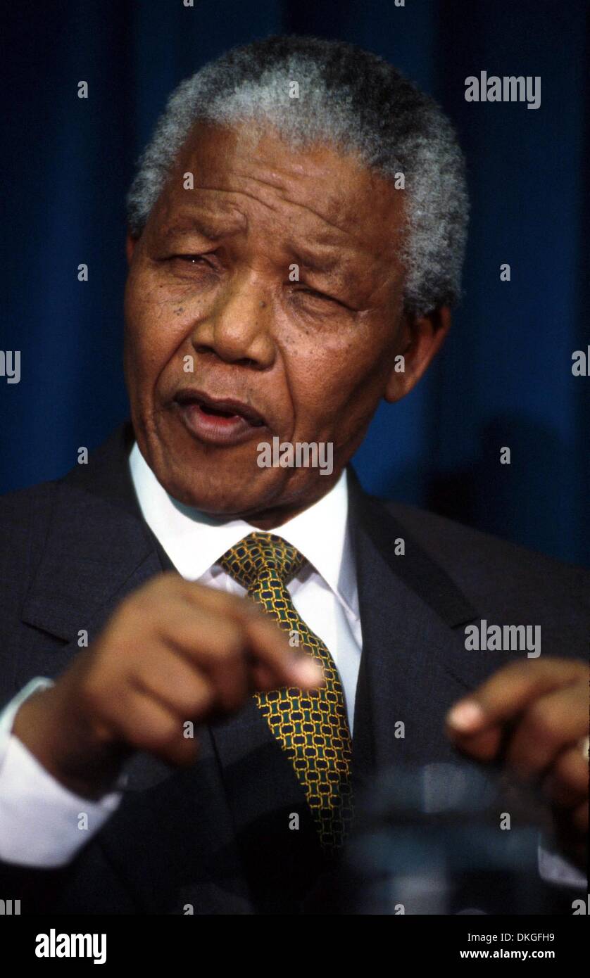 FILE PICS: - FILE - NELSON MANDELA (July 18, 1918 - ) is a South African anti-apartheid revolutionary and politician who served as President of South Africa from 1994 to 1999. He was the first black South African to hold the office, and the first elected in a fully representative, multiracial election. PICTURED: Nelson Mandela 1994. (Credit Image: © Globe Photos/ZUMAPRESS. Stock Photo