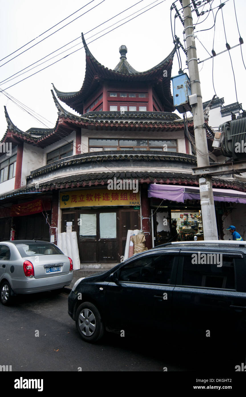 Wen Miao Temple also called Shanghai Confucian Temple at No. 215 Wenmiao Road, Huangpu District, Shanghai, China Stock Photo