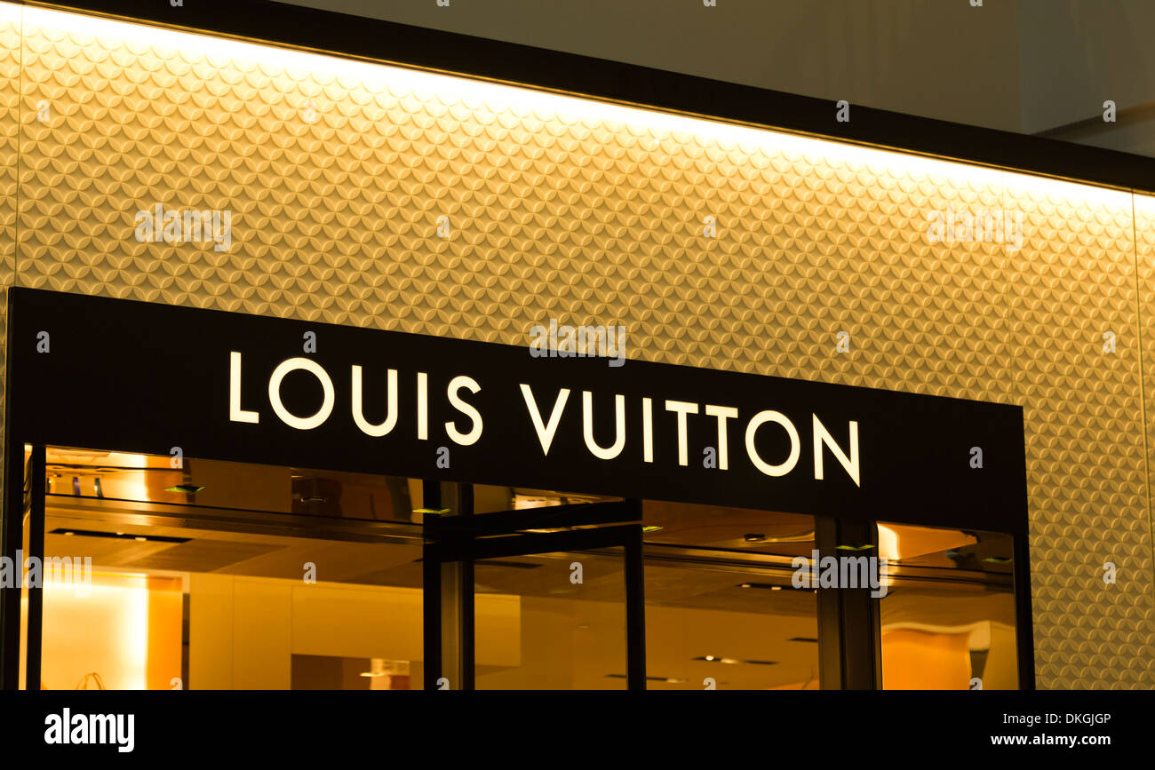 Louis Vuitton - Santa Clara, CA