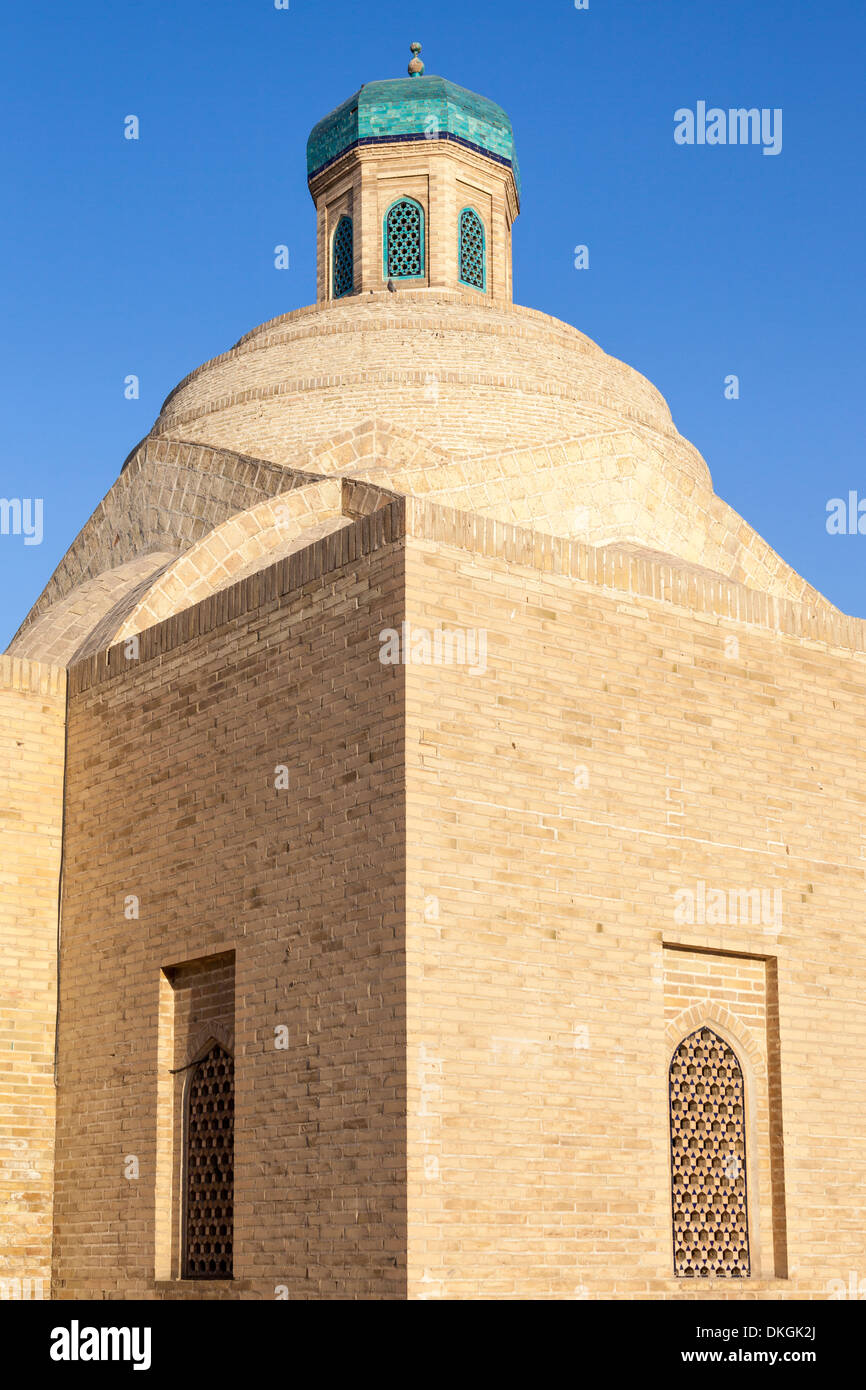 Dome of Toqi Sarrofon, also known as Toki Sarrafon, city gate and money changers trading dome, Bukhara, Uzbekistan Stock Photo