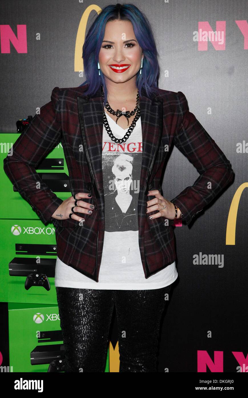 Los Angeles, CA, USA. 5th Dec, 2013. Demi Lovato at arrivals for NYLON Magazine December Issue Celebration, Smashbox Studios West Hollywood, Los Angeles, CA December 5, 2013. Credit:  Emiley Schweich/Everett Collection/Alamy Live News Stock Photo